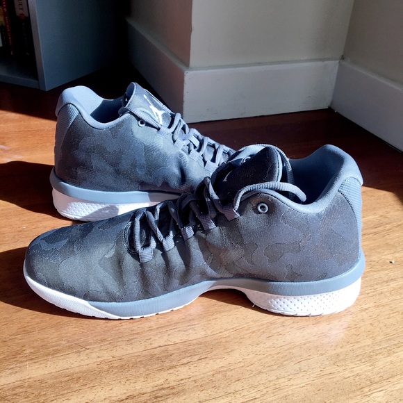 NEW - Men's Nike Air Jordan B. Fly - Cool Grey - Picture 2 of 5